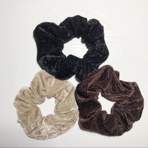 DARK VELVET SCRUNCHIES
